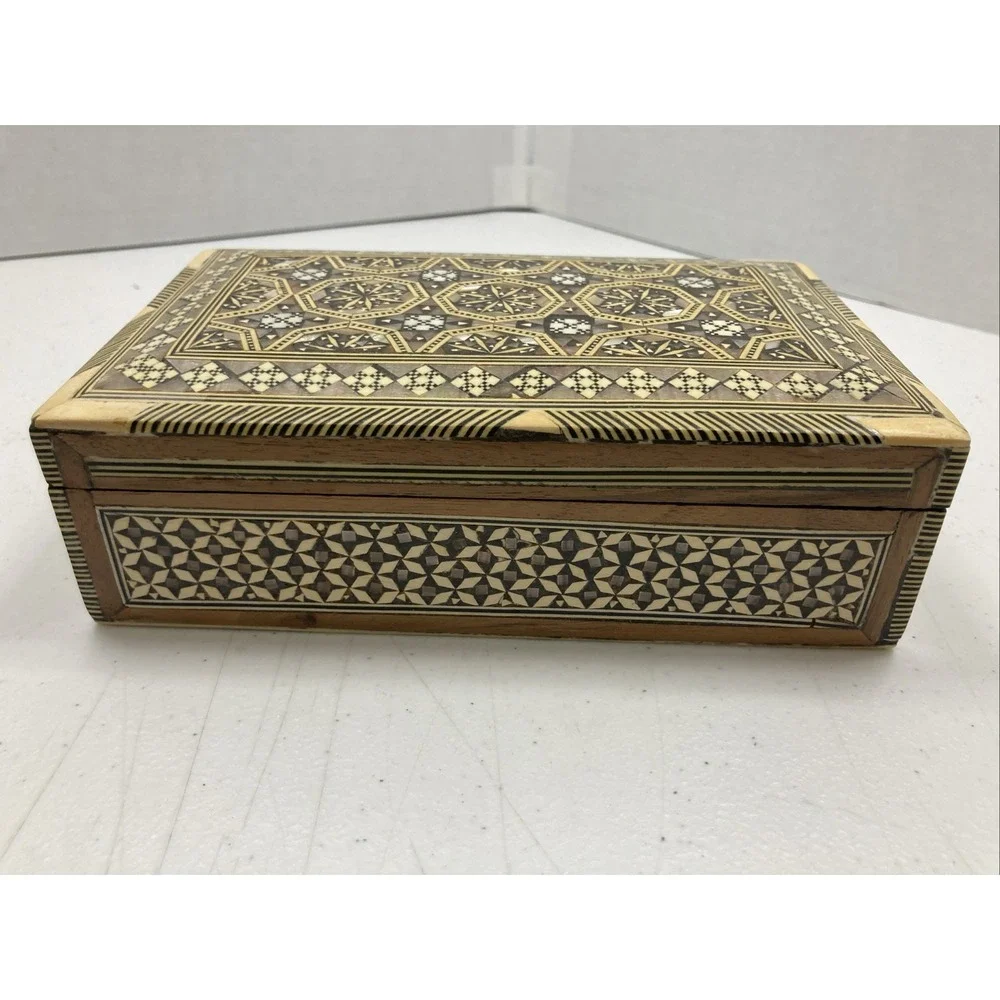 Vtg Inlaid Wood and Mother Of Pearl Wood Jewelry Israel Trinket Box 7.75 x 4.85